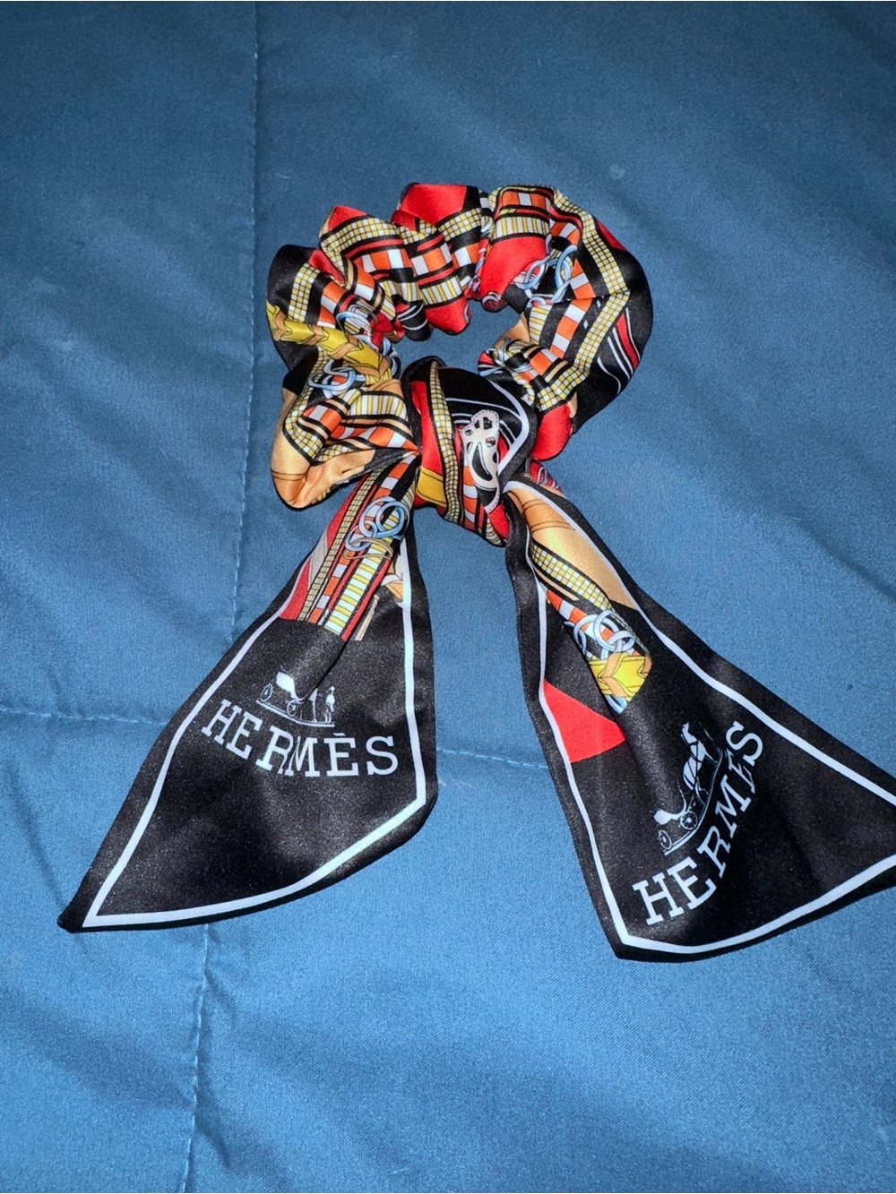 Black & Red Silk-Print Scrunchie Scarf